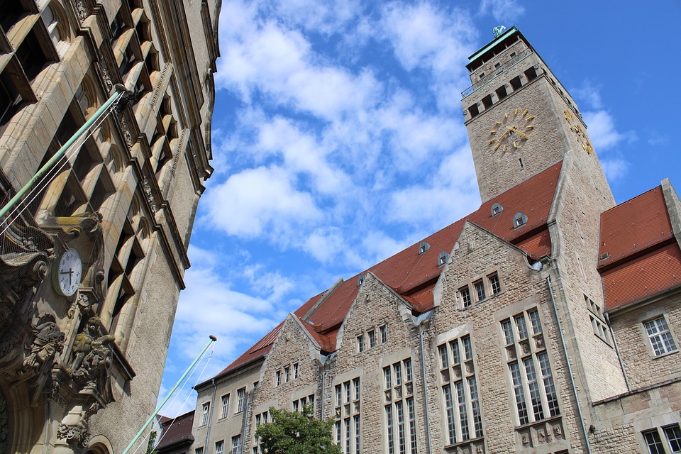 Schlüsseldienst Neukölln – Türöffnung ohne Beschädigung in Berlin